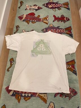 Nike ACG Vintage 90s Distressed Men's Graphic T-shirt